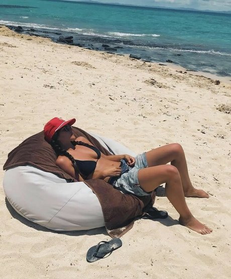 Rhiannon Fish Porn OnlyFans Leaks