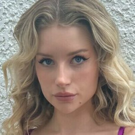 lottiemossof OnlyFans geleakter Pornografie