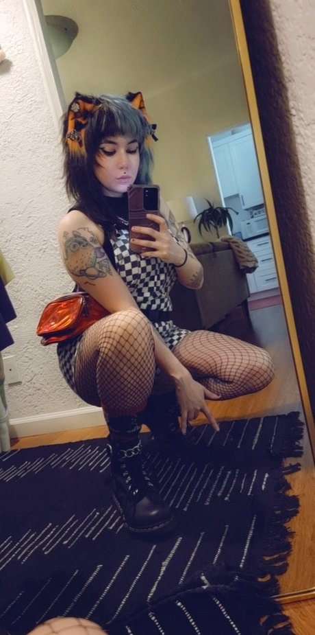 Knives OnlyFans-Fotos