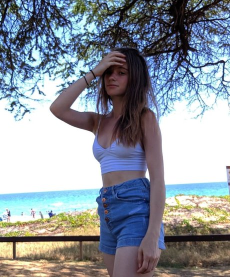 A Bit Rebecca Leaked OnlyFans Nacktbilder