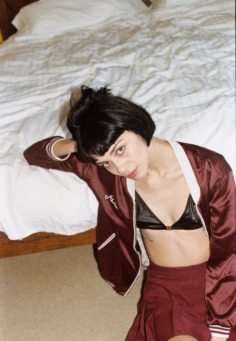 Emma Appleton Neue OnlyFans Leaks