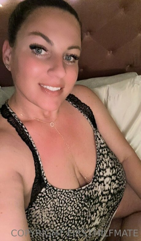 firstmilfmate Strip OnlyFans