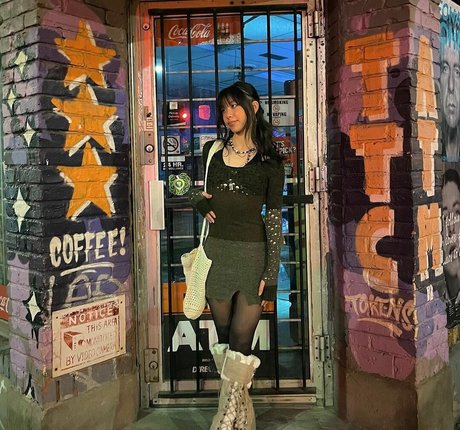 Olivia Sun Nackt auf OnlyFans Leak