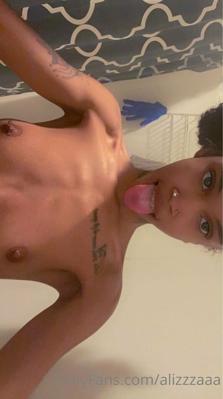 prettyfaceslimm Model OnlyFans Foto