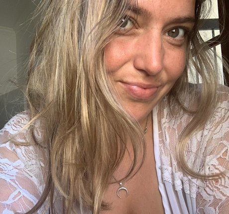 urcheenagurl OnlyFans Leaked