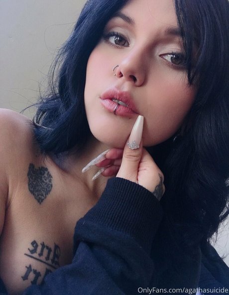 blvckchxrry OnlyFans Leaked