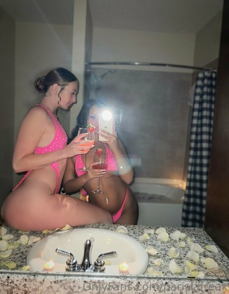 parislafreak Titten OnlyFans