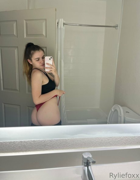 ryliefoxx free OnlyFans Model Fotos