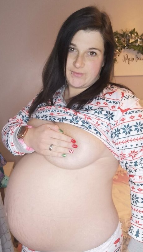 pregnantgothmama 