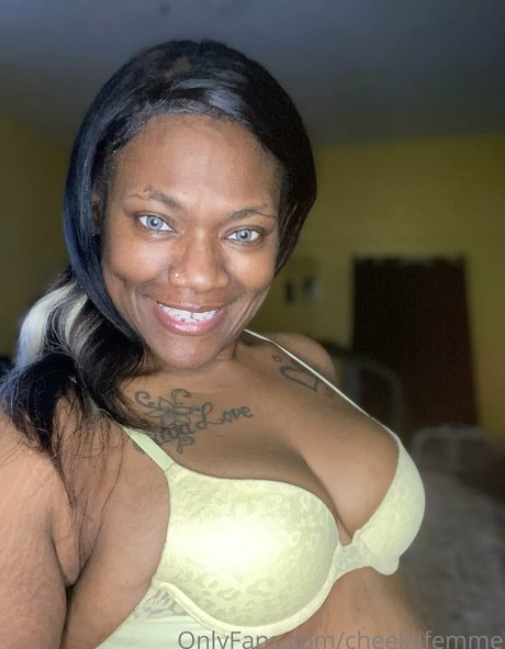 cheekiifemme OnlyFans Sex Leak
