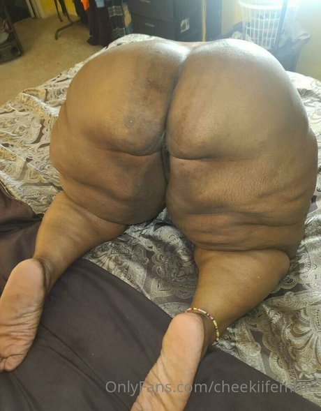 cheekiifemme Nacktbilder von OnlyFans