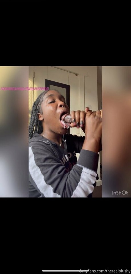 therealplushy Kostenlose OnlyFans-Pornos