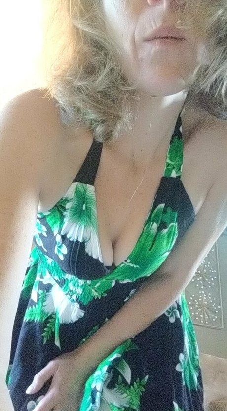 blueeyednerd71free XXX OnlyFans