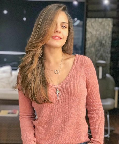 Jessika Alves OnlyFans Striptease