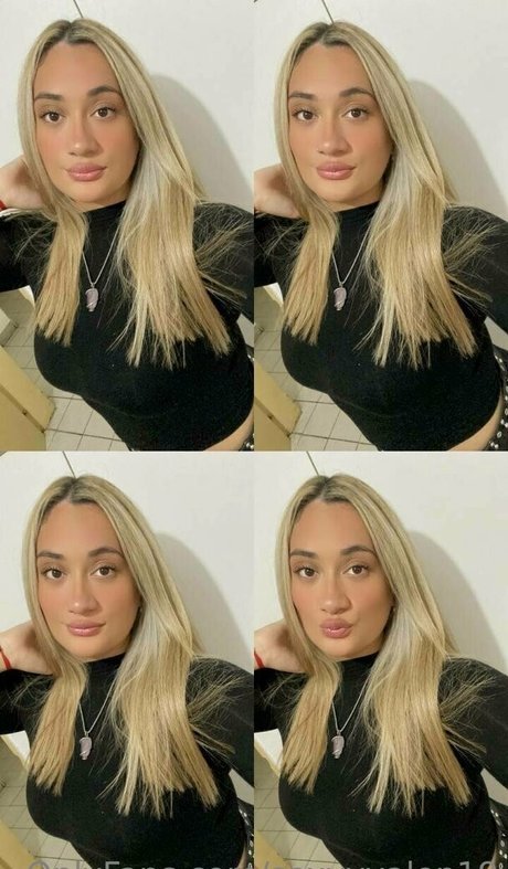 sexyyvalen19 OnlyFans Model Fotos