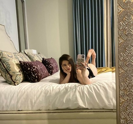 vanessinator OnlyFans nackte Brüste