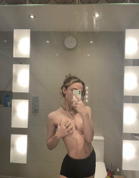 freshkiwi Sex auf OnlyFans