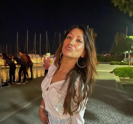 Reshmin Chowdhury Leaks von Nacktbildern auf OnlyFans