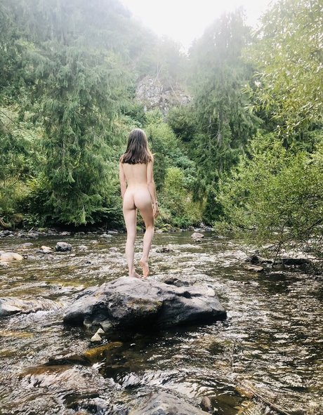 Bella Alice OnlyFans Leak