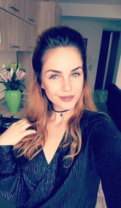 Bella Alice OnlyFans-Komplettinhalte