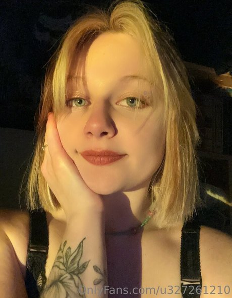 lillie france OnlyFans geleakte Brüste