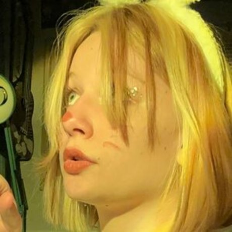 lillie france OnlyFans-Bilder