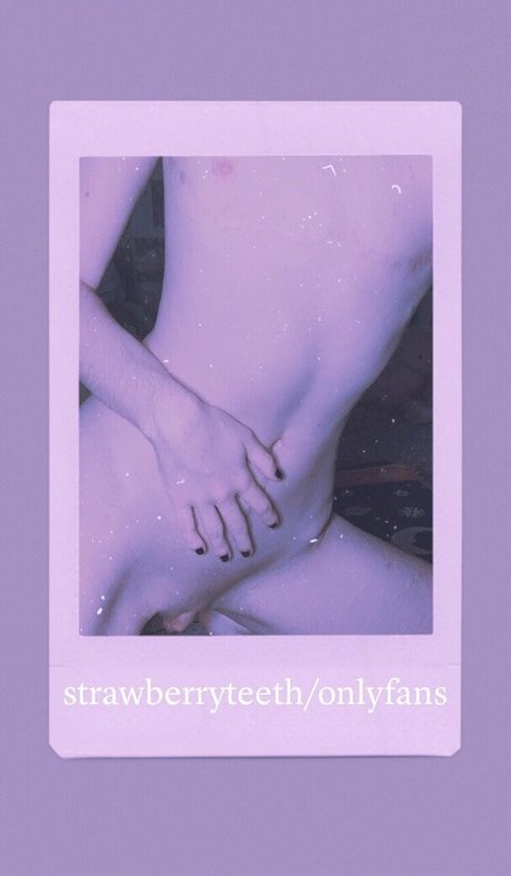 strawberryteeth Nacktbilder OnlyFans