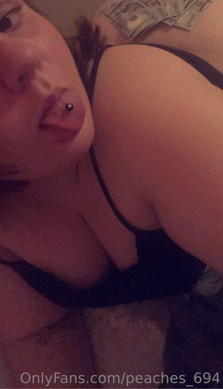 peaches 694 Leaked OnlyFans Fotos