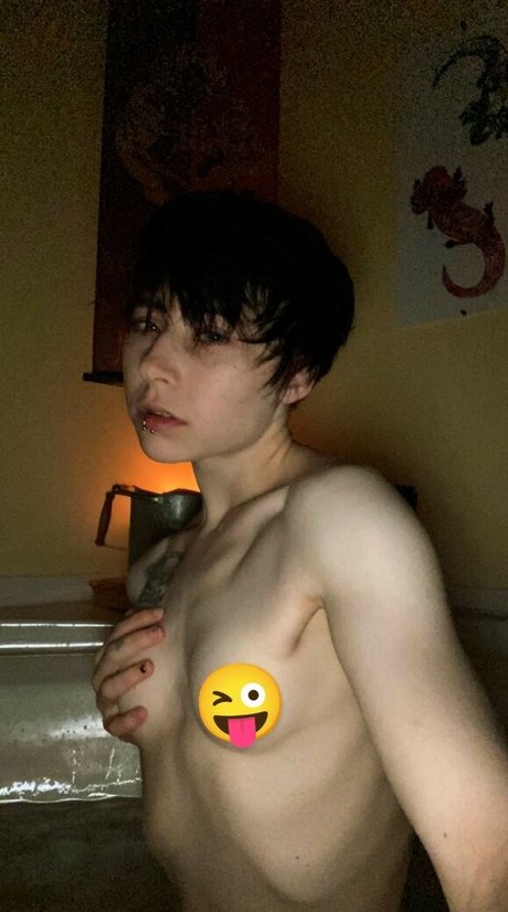 milkw0lf XXX OnlyFans