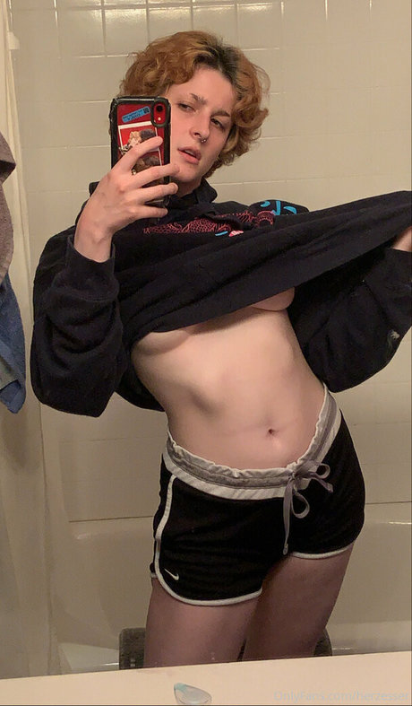 herzesser OnlyFans Lesbisch