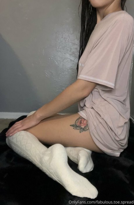 fabulous toe spread OnlyFans Leaks