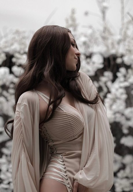 dear dear iris Nackt auf OnlyFans Leak