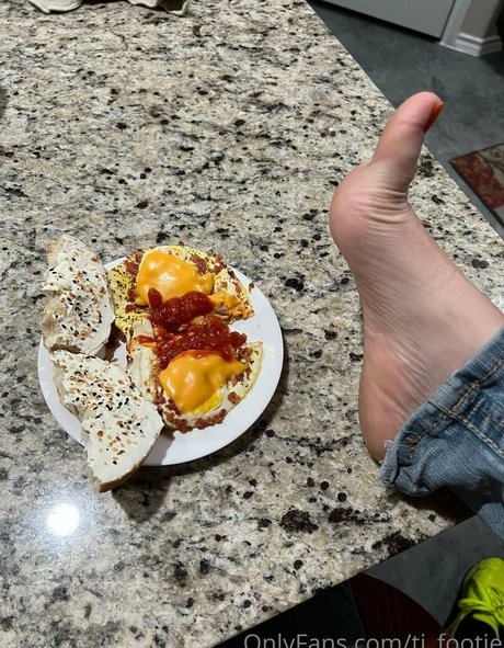 tj footie OnlyFans Gratis-Inhalte