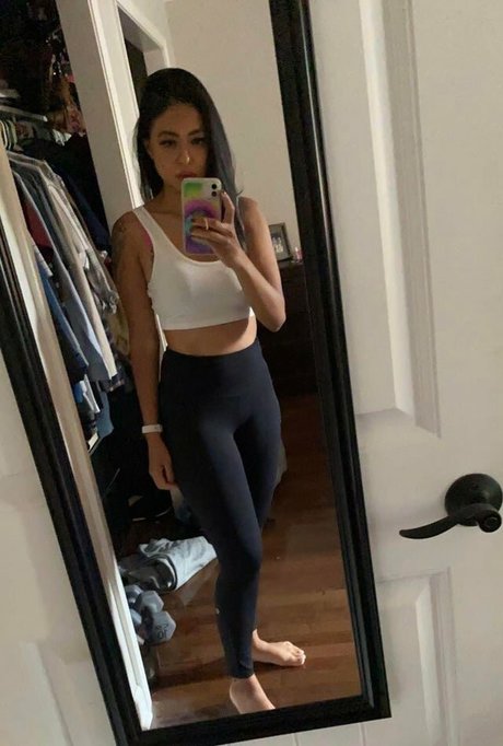 Randomsuburbanite Rose Leaked OnlyFans Bilder