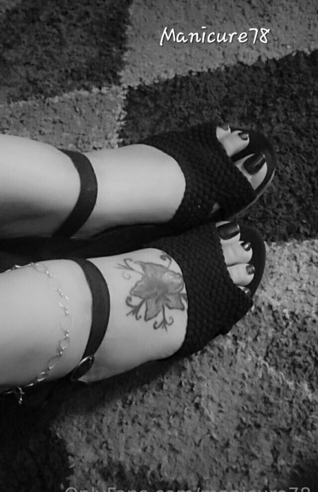 manicure78 OnlyFans Bilder