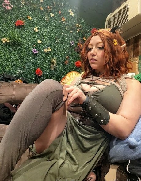 criticalkitt OnlyFans Striptease