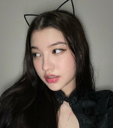 Clarettee OnlyFans-Model