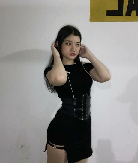 Clarettee Nacktbilder OnlyFans