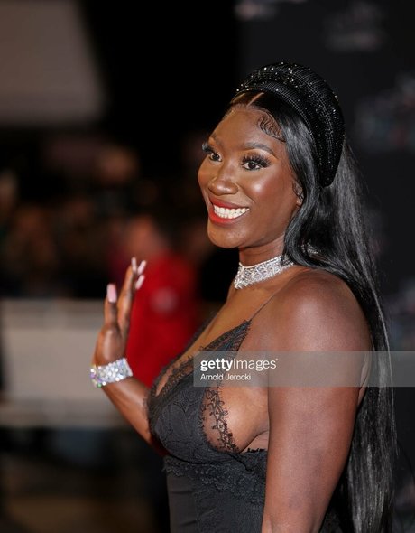 Aya Nakamura OnlyFans XX