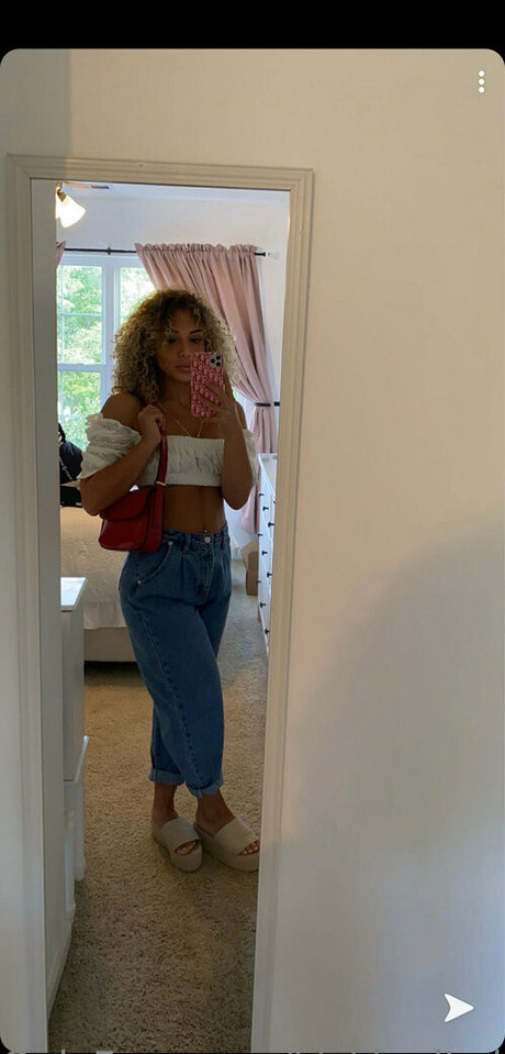 kickingitwithk Leaked OnlyFans Sextape