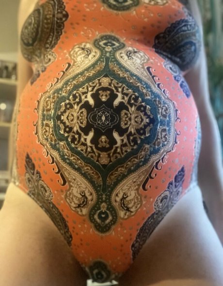 pregnantenglishrosefree OnlyFans Nacktbilder