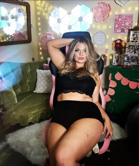 Lindsywood OnlyFans-Leak