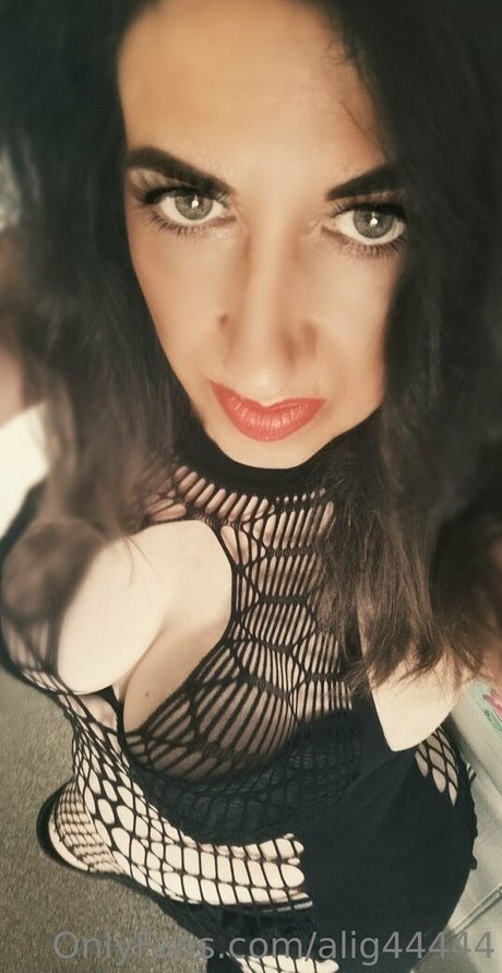 alig44444 Auf OnlyFans