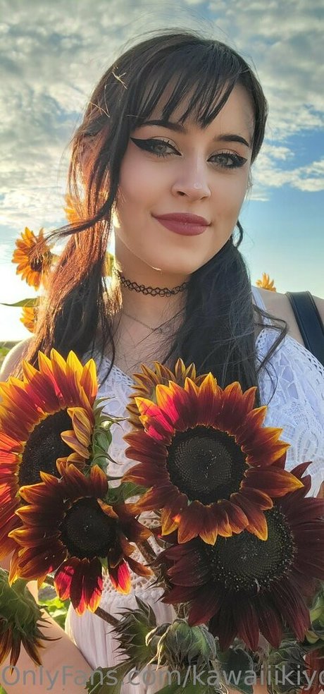 Rue Hernandez OnlyFans Pornografie