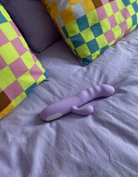 l alicebbgirl l OnlyFans geleakte Pornografie