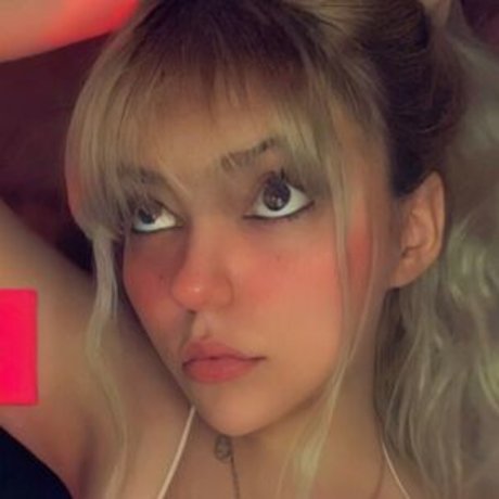 Chewy Waifu OnlyFans-Leak