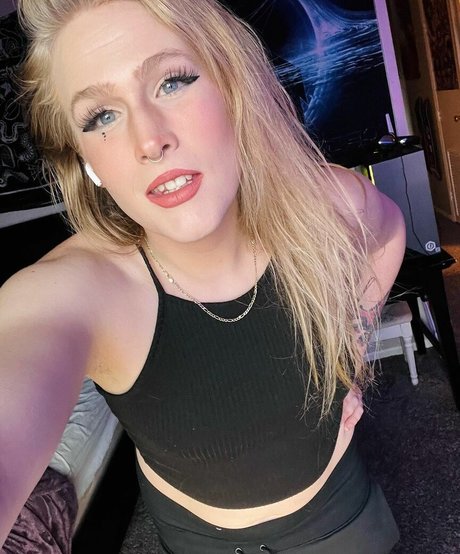 Ghost Romper Nackt auf OnlyFans