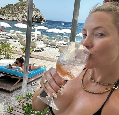 Kate Hudson OnlyFans Lesbisch