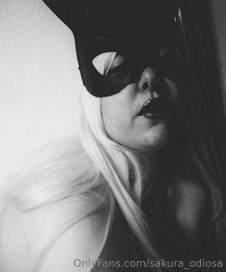 sakura odiosa Geleakte OnlyFans-Inhalte