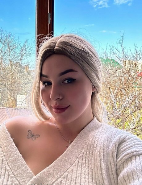 sweetbabyqueen Strip OnlyFans